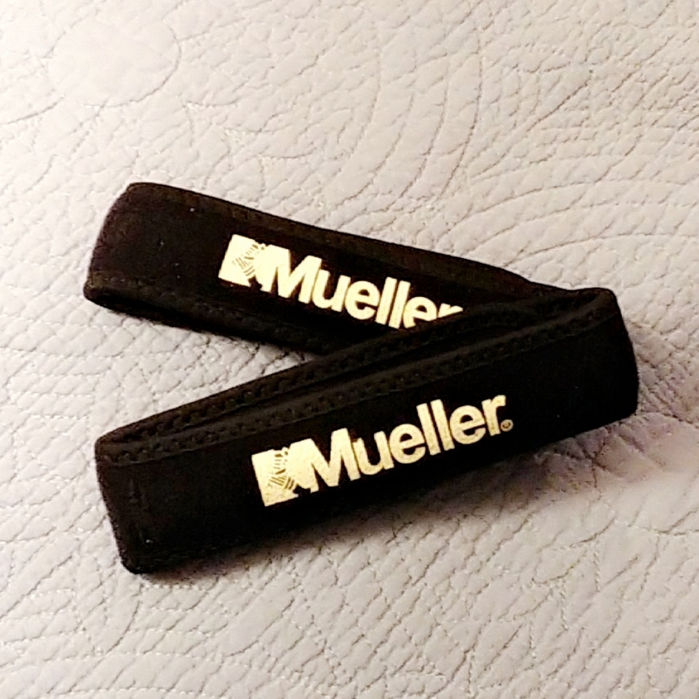 Knee pressure straps